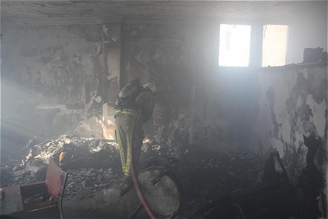 نجات 40 نفر از ساکنان ساختمانی در تهرانسراز میان دود و آتش